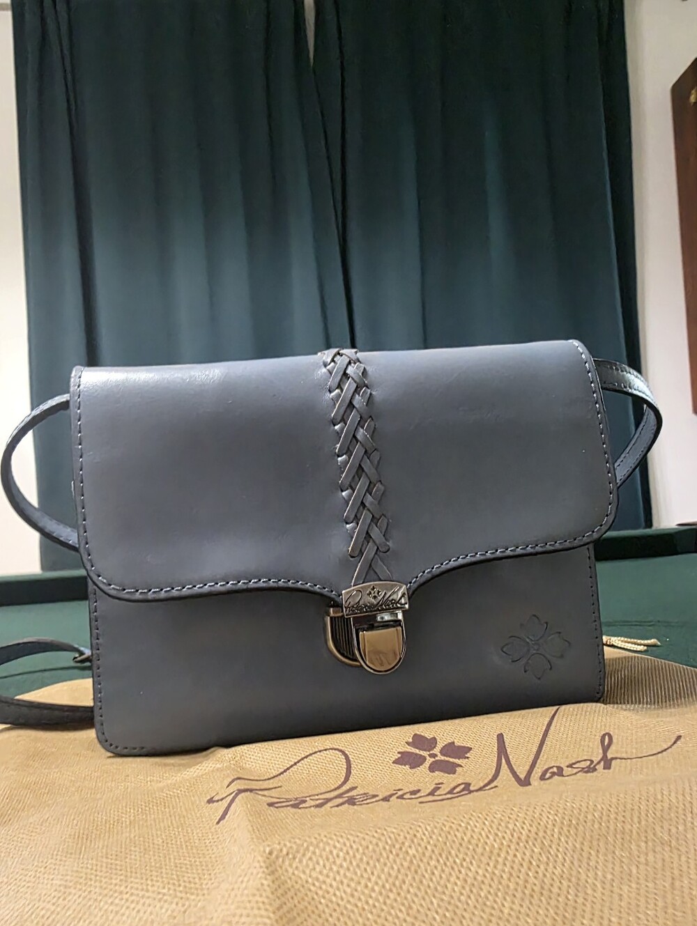 Bianco Crossbody Organizer Purse